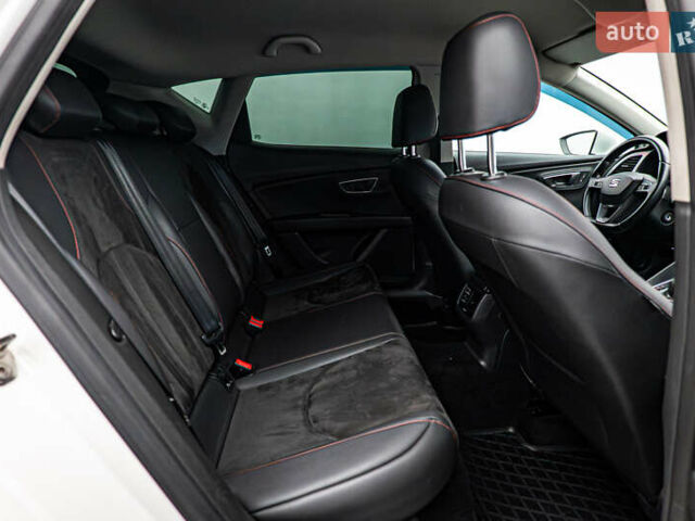 Белый Сеат Леон, объемом двигателя 1.8 л и пробегом 223 тыс. км за 10650 $, фото 19 на Automoto.ua