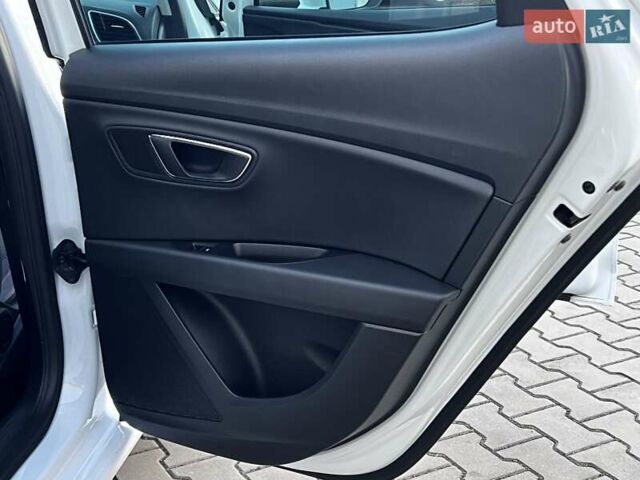 Белый Сеат Леон, объемом двигателя 1.4 л и пробегом 190 тыс. км за 15499 $, фото 10 на Automoto.ua