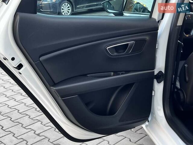 Білий Сеат Leon, об'ємом двигуна 1.4 л та пробігом 190 тис. км за 14999 $, фото 8 на Automoto.ua