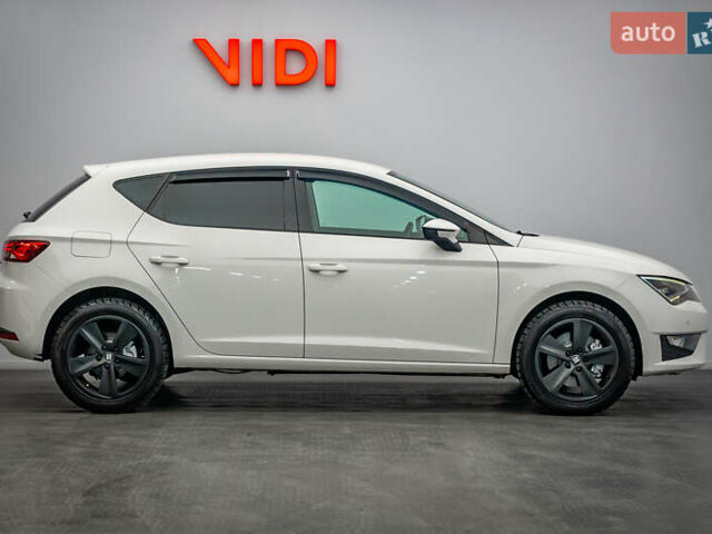 Белый Сеат Леон, объемом двигателя 1.8 л и пробегом 223 тыс. км за 10650 $, фото 3 на Automoto.ua