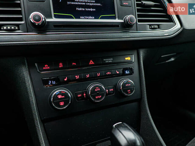 Белый Сеат Леон, объемом двигателя 1.8 л и пробегом 223 тыс. км за 10650 $, фото 16 на Automoto.ua