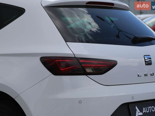 Білий Сеат Leon, об'ємом двигуна 1.8 л та пробігом 135 тис. км за 13200 $, фото 7 на Automoto.ua