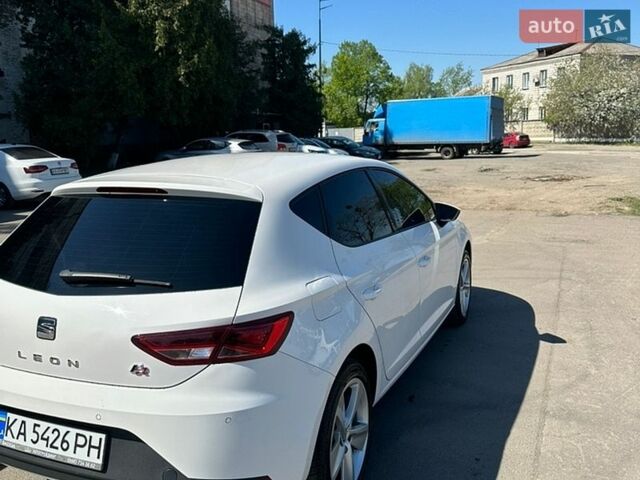 Белый Сеат Леон, объемом двигателя 1.8 л и пробегом 90 тыс. км за 15000 $, фото 4 на Automoto.ua
