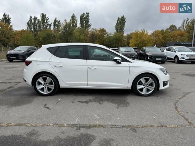 Білий Сеат Leon, об'ємом двигуна 1.97 л та пробігом 112 тис. км за 16400 $, фото 3 на Automoto.ua
