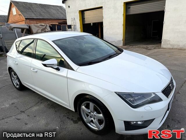 Белый Сеат Леон, объемом двигателя 2 л и пробегом 327 тыс. км за 9879 $, фото 2 на Automoto.ua