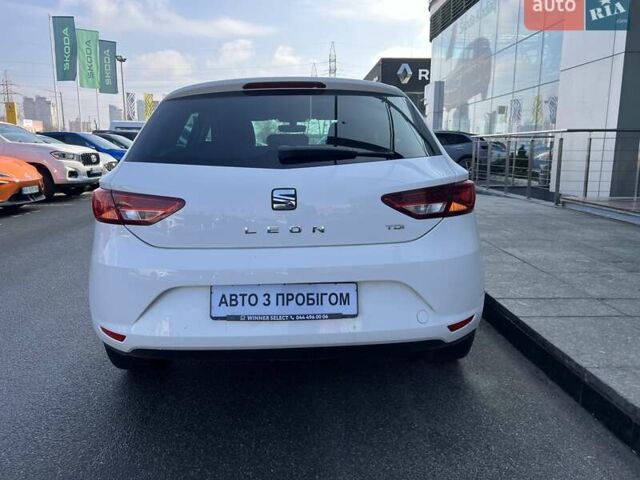 Белый Сеат Леон, объемом двигателя 1.6 л и пробегом 165 тыс. км за 13906 $, фото 5 на Automoto.ua