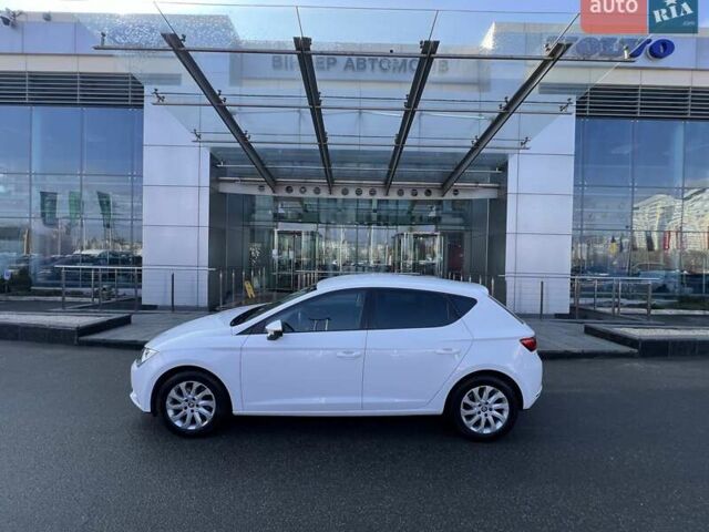 Белый Сеат Леон, объемом двигателя 1.6 л и пробегом 165 тыс. км за 13906 $, фото 3 на Automoto.ua