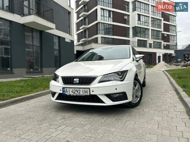 Белый Сеат Леон, объемом двигателя 1.6 л и пробегом 90 тыс. км за 13900 $, фото 1 на Automoto.ua