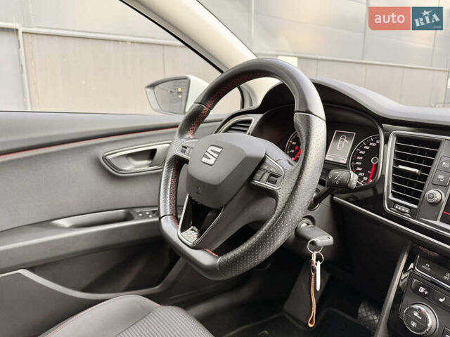 Белый Сеат Леон, объемом двигателя 1.8 л и пробегом 150 тыс. км за 14999 $, фото 17 на Automoto.ua