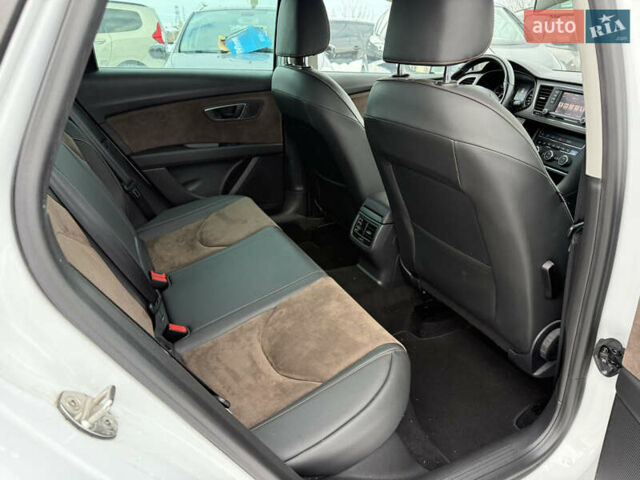 Белый Сеат Леон, объемом двигателя 1.97 л и пробегом 207 тыс. км за 15999 $, фото 4 на Automoto.ua