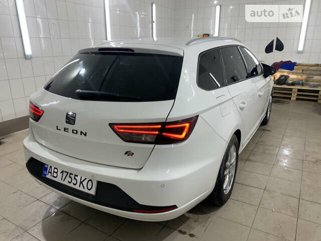 Белый Сеат Леон, объемом двигателя 1.97 л и пробегом 290 тыс. км за 12700 $, фото 3 на Automoto.ua
