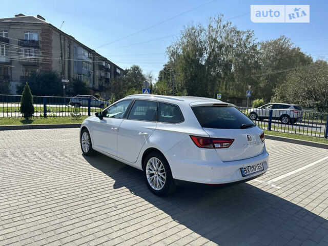 Белый Сеат Леон, объемом двигателя 1.6 л и пробегом 280 тыс. км за 10500 $, фото 5 на Automoto.ua