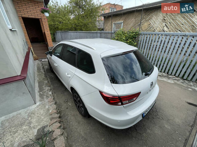 Белый Сеат Леон, объемом двигателя 1.2 л и пробегом 203 тыс. км за 9700 $, фото 2 на Automoto.ua