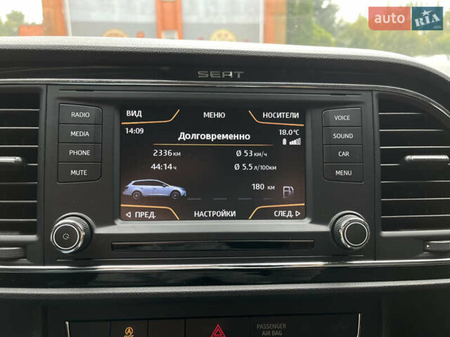 Білий Сеат Leon, об'ємом двигуна 1.6 л та пробігом 208 тис. км за 10700 $, фото 31 на Automoto.ua