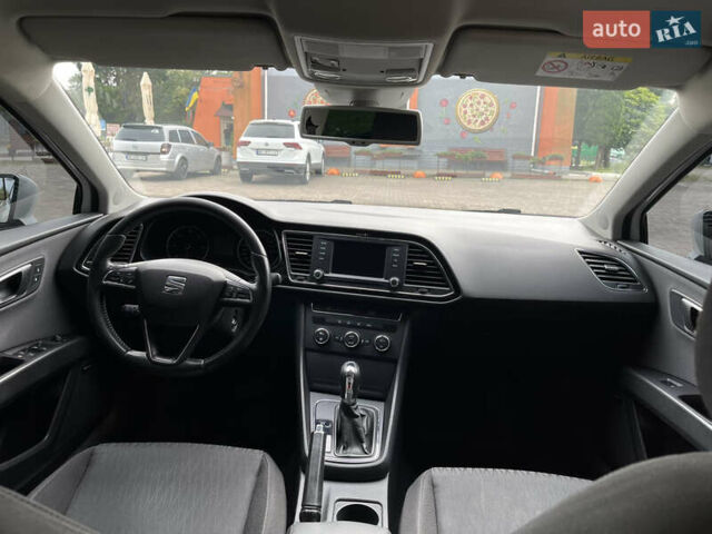 Білий Сеат Leon, об'ємом двигуна 1.6 л та пробігом 208 тис. км за 10700 $, фото 53 на Automoto.ua