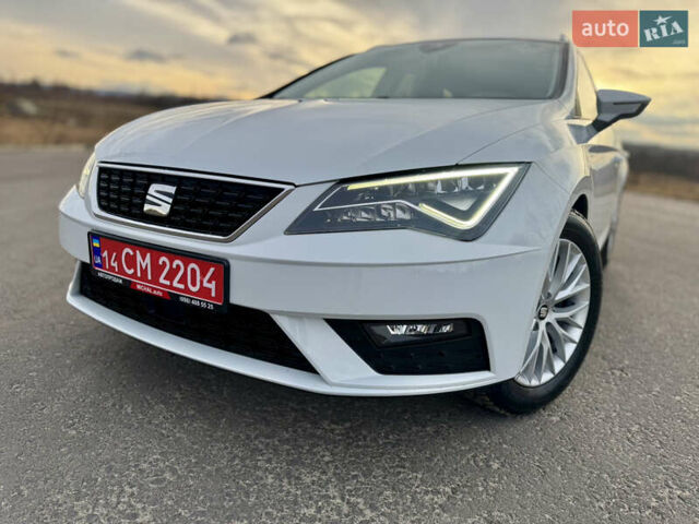 Білий Сеат Leon, об'ємом двигуна 1.5 л та пробігом 150 тис. км за 15000 $, фото 15 на Automoto.ua