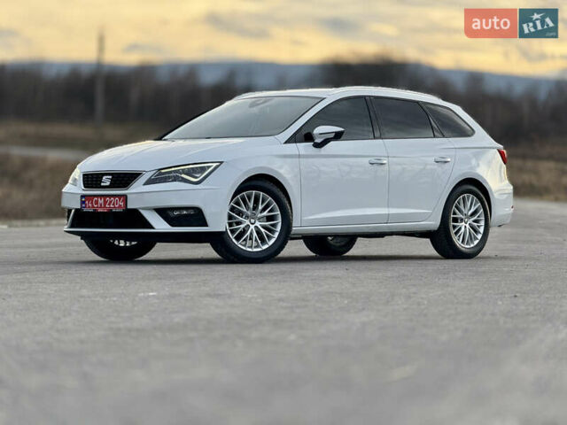 Білий Сеат Leon, об'ємом двигуна 1.5 л та пробігом 150 тис. км за 15000 $, фото 12 на Automoto.ua