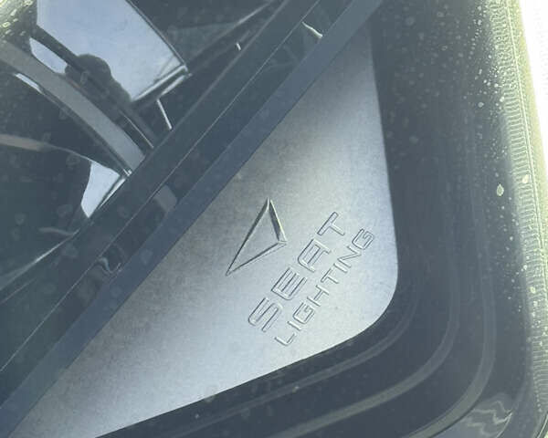 Білий Сеат Leon, об'ємом двигуна 1.5 л та пробігом 150 тис. км за 15000 $, фото 25 на Automoto.ua