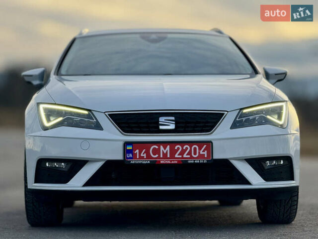 Білий Сеат Leon, об'ємом двигуна 1.5 л та пробігом 150 тис. км за 15000 $, фото 20 на Automoto.ua