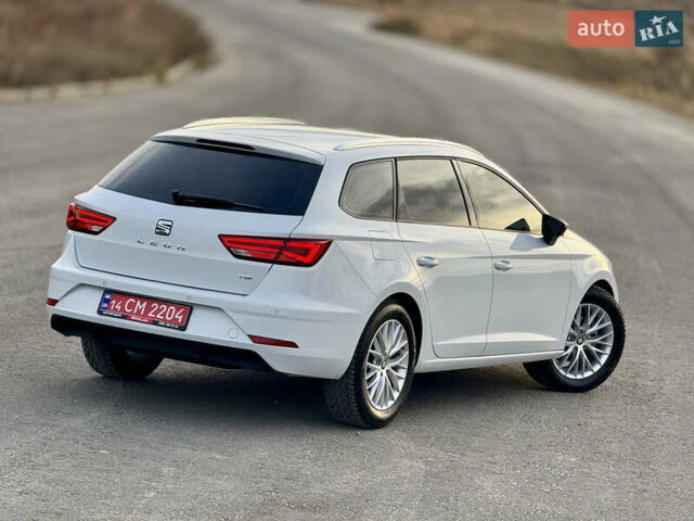Білий Сеат Leon, об'ємом двигуна 1.5 л та пробігом 150 тис. км за 15000 $, фото 41 на Automoto.ua
