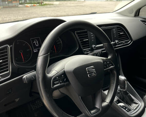 Білий Сеат Leon, об'ємом двигуна 1.6 л та пробігом 208 тис. км за 10700 $, фото 38 на Automoto.ua
