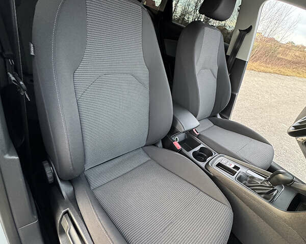 Білий Сеат Leon, об'ємом двигуна 1.5 л та пробігом 150 тис. км за 15000 $, фото 66 на Automoto.ua