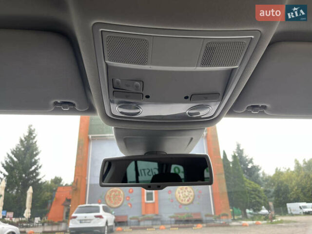 Білий Сеат Leon, об'ємом двигуна 1.6 л та пробігом 208 тис. км за 10700 $, фото 54 на Automoto.ua