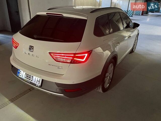 Белый Сеат Леон, объемом двигателя 1.97 л и пробегом 155 тыс. км за 13500 $, фото 11 на Automoto.ua