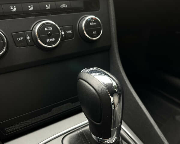 Білий Сеат Leon, об'ємом двигуна 1.6 л та пробігом 208 тис. км за 10700 $, фото 32 на Automoto.ua