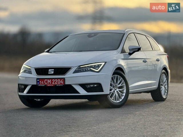 Білий Сеат Leon, об'ємом двигуна 1.5 л та пробігом 150 тис. км за 15000 $, фото 18 на Automoto.ua