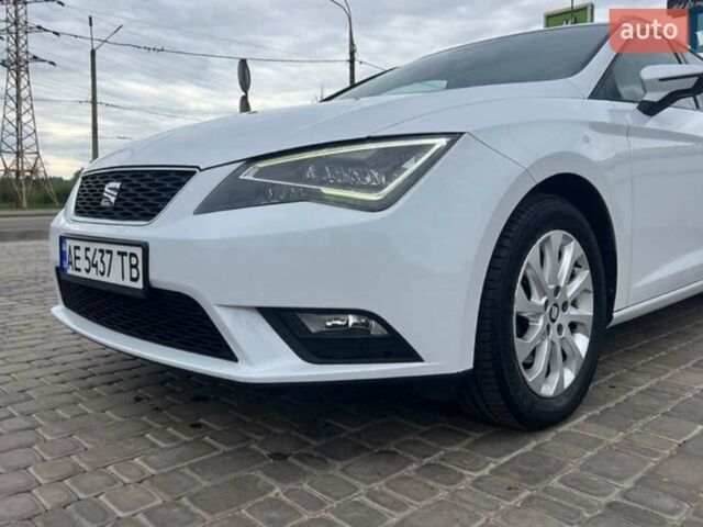 Білий Сеат Leon, об'ємом двигуна 1.6 л та пробігом 249 тис. км за 11300 $, фото 5 на Automoto.ua
