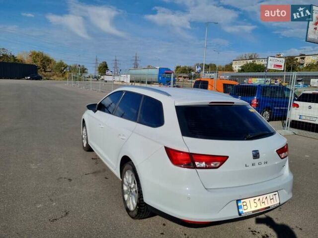 Белый Сеат Леон, объемом двигателя 1.6 л и пробегом 214 тыс. км за 10500 $, фото 6 на Automoto.ua