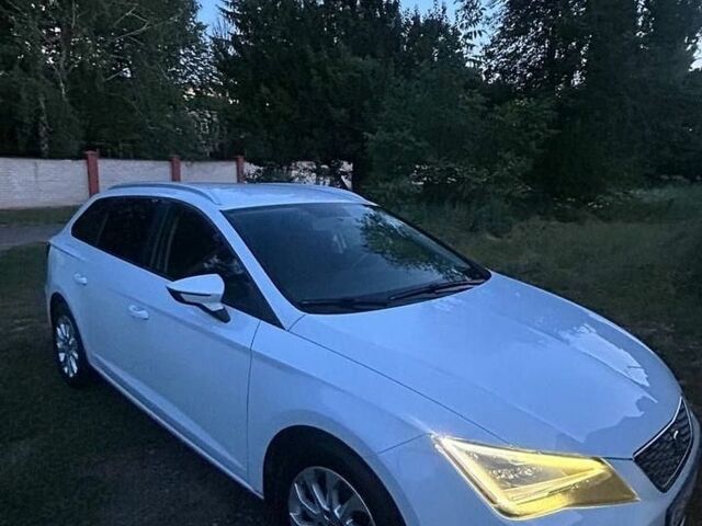 Білий Сеат Leon, об'ємом двигуна 1.6 л та пробігом 249 тис. км за 11300 $, фото 17 на Automoto.ua