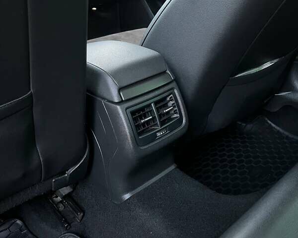 Білий Сеат Leon, об'ємом двигуна 1.97 л та пробігом 204 тис. км за 16700 $, фото 8 на Automoto.ua