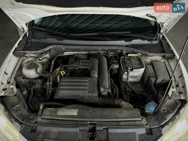 Белый Сеат Леон, объемом двигателя 1.4 л и пробегом 109 тыс. км за 14300 $, фото 83 на Automoto.ua