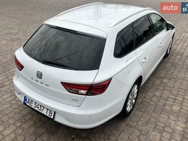Білий Сеат Leon, об'ємом двигуна 1.6 л та пробігом 249 тис. км за 11300 $, фото 7 на Automoto.ua
