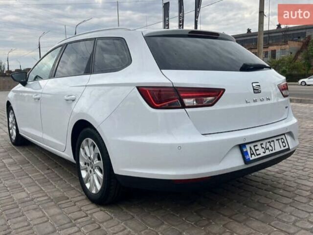 Білий Сеат Leon, об'ємом двигуна 1.6 л та пробігом 249 тис. км за 11300 $, фото 8 на Automoto.ua