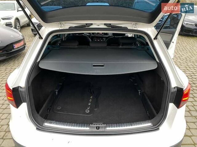 Білий Сеат Leon, об'ємом двигуна 1.97 л та пробігом 168 тис. км за 13500 $, фото 27 на Automoto.ua