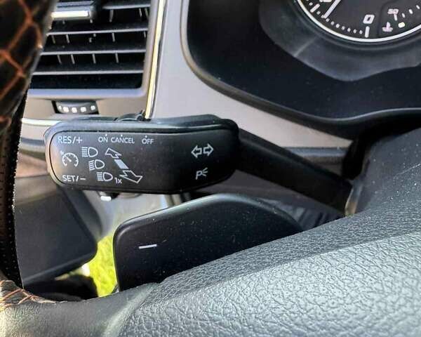 Білий Сеат Leon, об'ємом двигуна 1.97 л та пробігом 198 тис. км за 11500 $, фото 12 на Automoto.ua