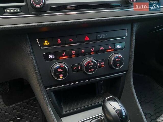 Білий Сеат Leon, об'ємом двигуна 1.97 л та пробігом 168 тис. км за 13500 $, фото 17 на Automoto.ua