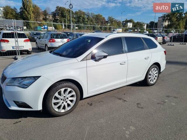 Белый Сеат Леон, объемом двигателя 1.6 л и пробегом 214 тыс. км за 10500 $, фото 1 на Automoto.ua