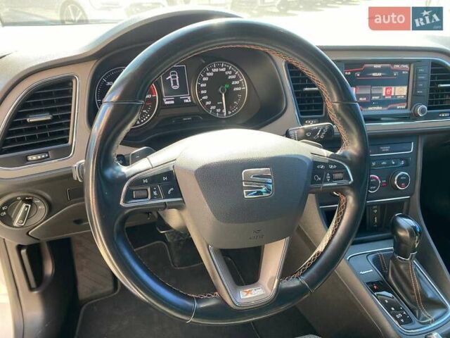 Білий Сеат Leon, об'ємом двигуна 1.97 л та пробігом 168 тис. км за 12900 $, фото 13 на Automoto.ua