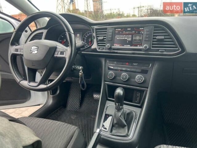 Білий Сеат Leon, об'ємом двигуна 1.6 л та пробігом 249 тис. км за 11300 $, фото 11 на Automoto.ua