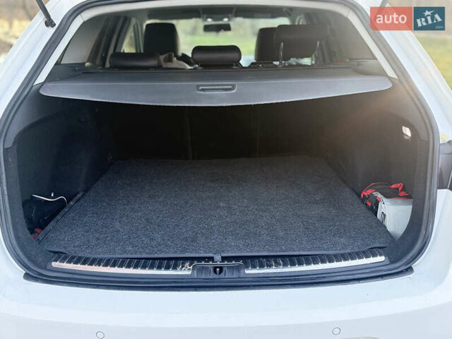 Білий Сеат Leon, об'ємом двигуна 1.6 л та пробігом 225 тис. км за 12200 $, фото 13 на Automoto.ua