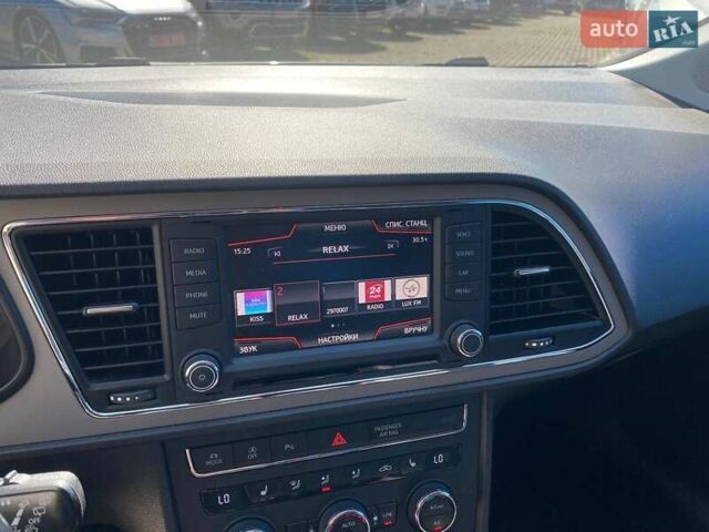 Белый Сеат Леон, объемом двигателя 1.97 л и пробегом 168 тыс. км за 12900 $, фото 15 на Automoto.ua