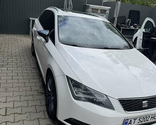 Сеат Леон 2016 в Калуше на Automoto.ua Белый Сеат Леон, объемом двигателя 1.2 л и пробегом 119 тыс. км за 12400 $, фото 4 на Automoto.ua