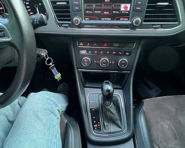 Білий Сеат Leon, об'ємом двигуна 1.97 л та пробігом 204 тис. км за 16700 $, фото 17 на Automoto.ua