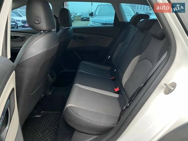Білий Сеат Leon, об'ємом двигуна 1.97 л та пробігом 168 тис. км за 13500 $, фото 21 на Automoto.ua