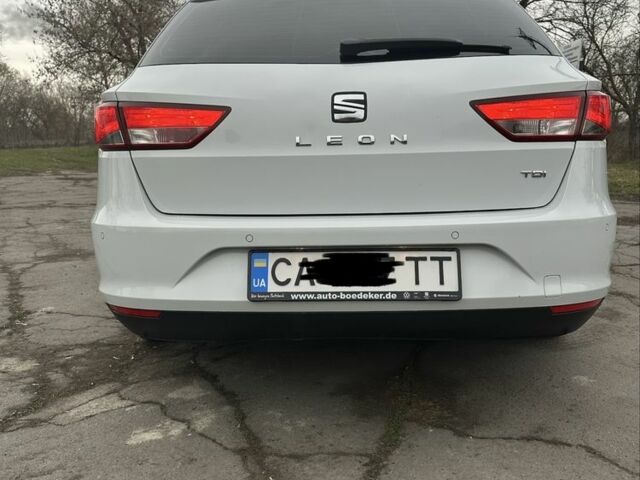 Білий Сеат Leon, об'ємом двигуна 1.6 л та пробігом 219 тис. км за 10900 $, фото 3 на Automoto.ua