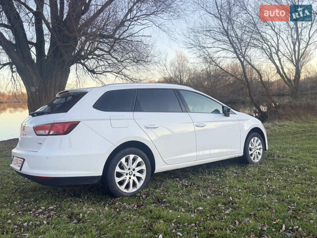 Білий Сеат Leon, об'ємом двигуна 1.6 л та пробігом 225 тис. км за 12200 $, фото 3 на Automoto.ua